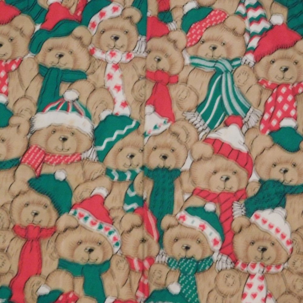 Teddy Bear Reversible Heart Holly Christmas Tree Skirt Scarves Hats 35" Dia FLAW